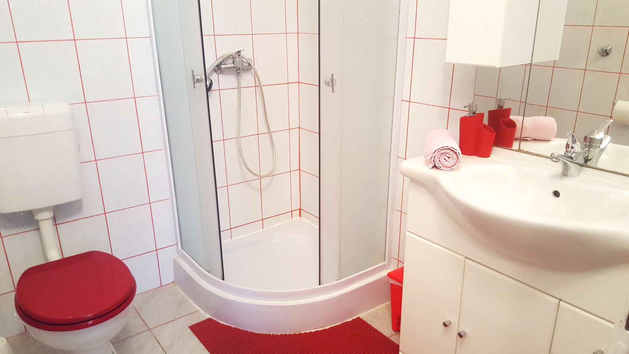 Bathroom - fully equipped Bathroom view 1